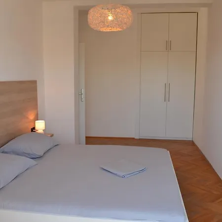 Masha Apartment *
